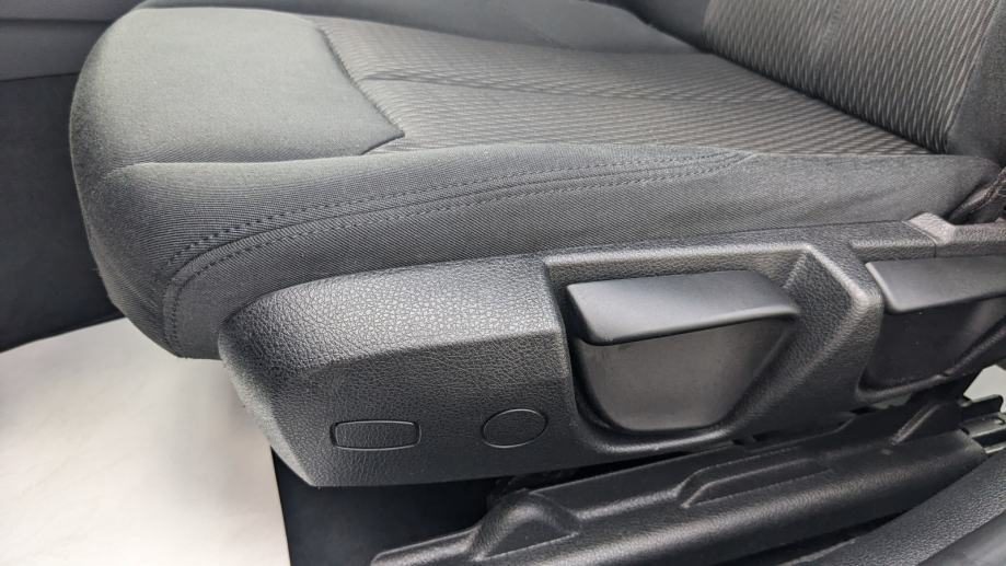 2018 BMW Serija 3 — fotografija 19