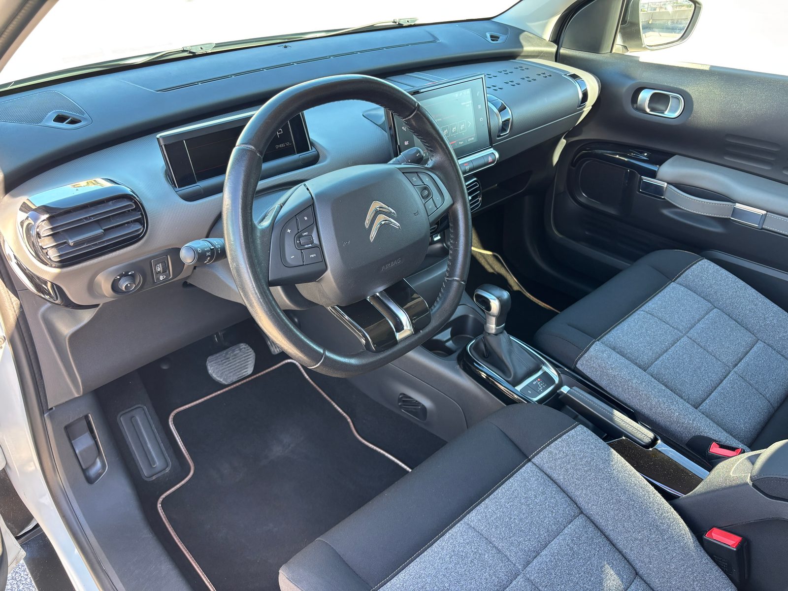 2019 Citroën C4 Cactus — fotografija 17