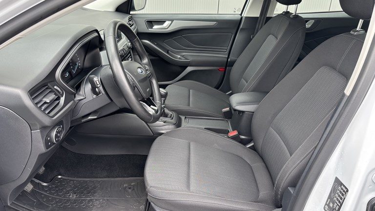 2022 Ford Focus — fotografija 6