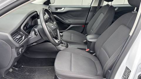 2022 Ford Focus — sličica 6