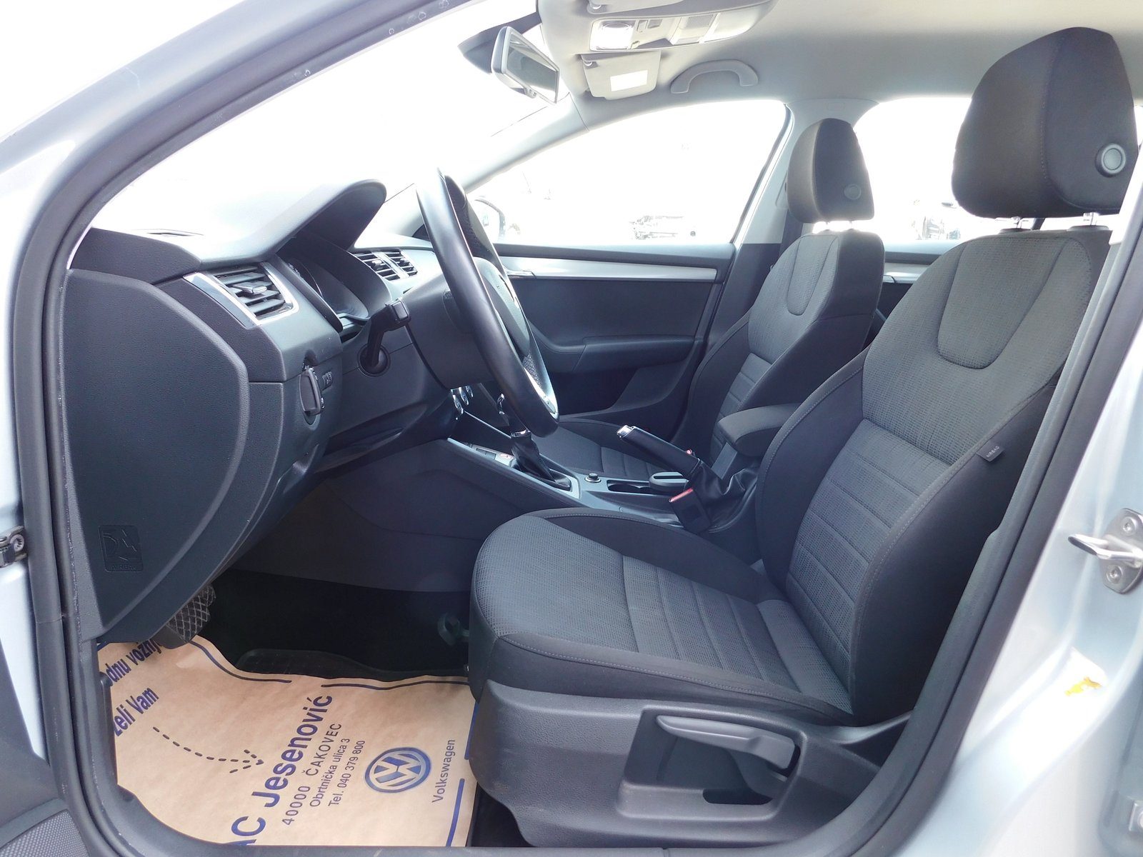 2016 Škoda Octavia Combi — fotografija 9