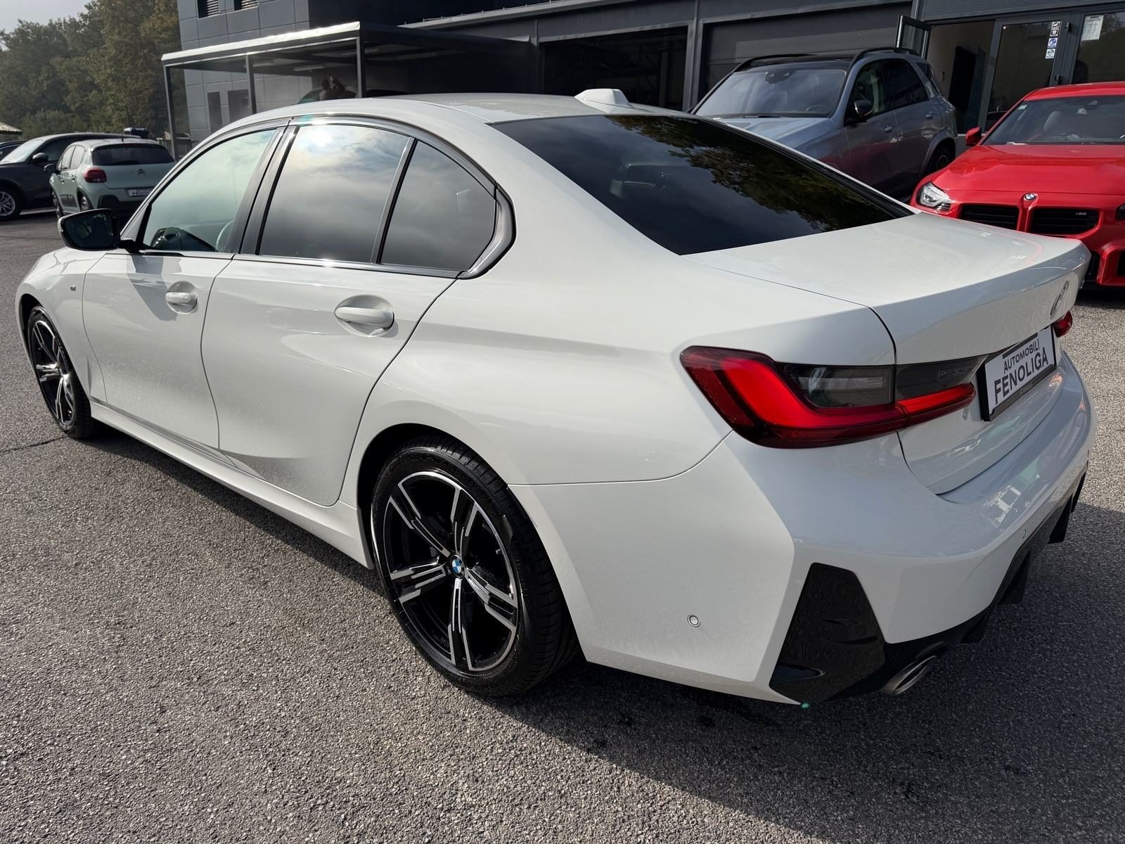 2025 BMW Serija 3 M Sport — fotografija 4