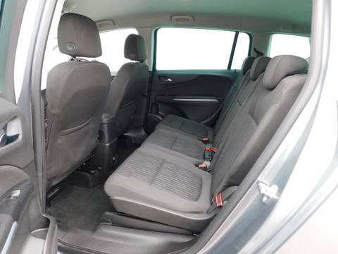 2017 Opel Zafira — sličica 10