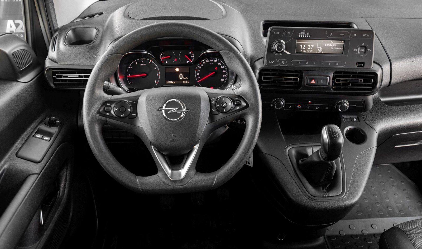 2020 Opel Combo — fotografija 7