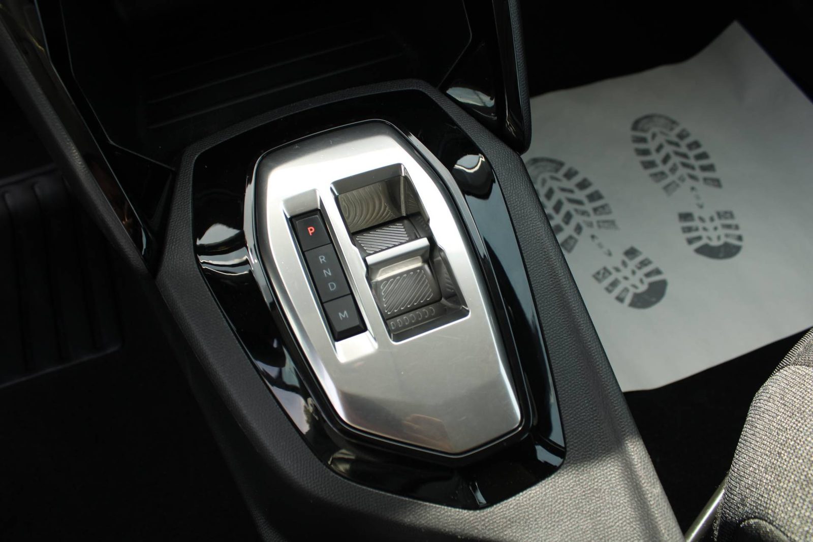 2023 Peugeot 208 — fotografija 16