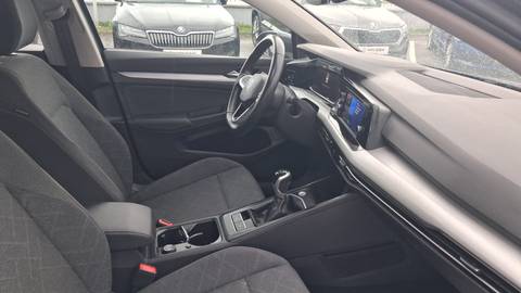 2024 Volkswagen Golf — sličica 9