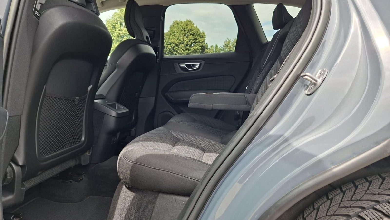 2023 Volvo XC60 — fotografija 4