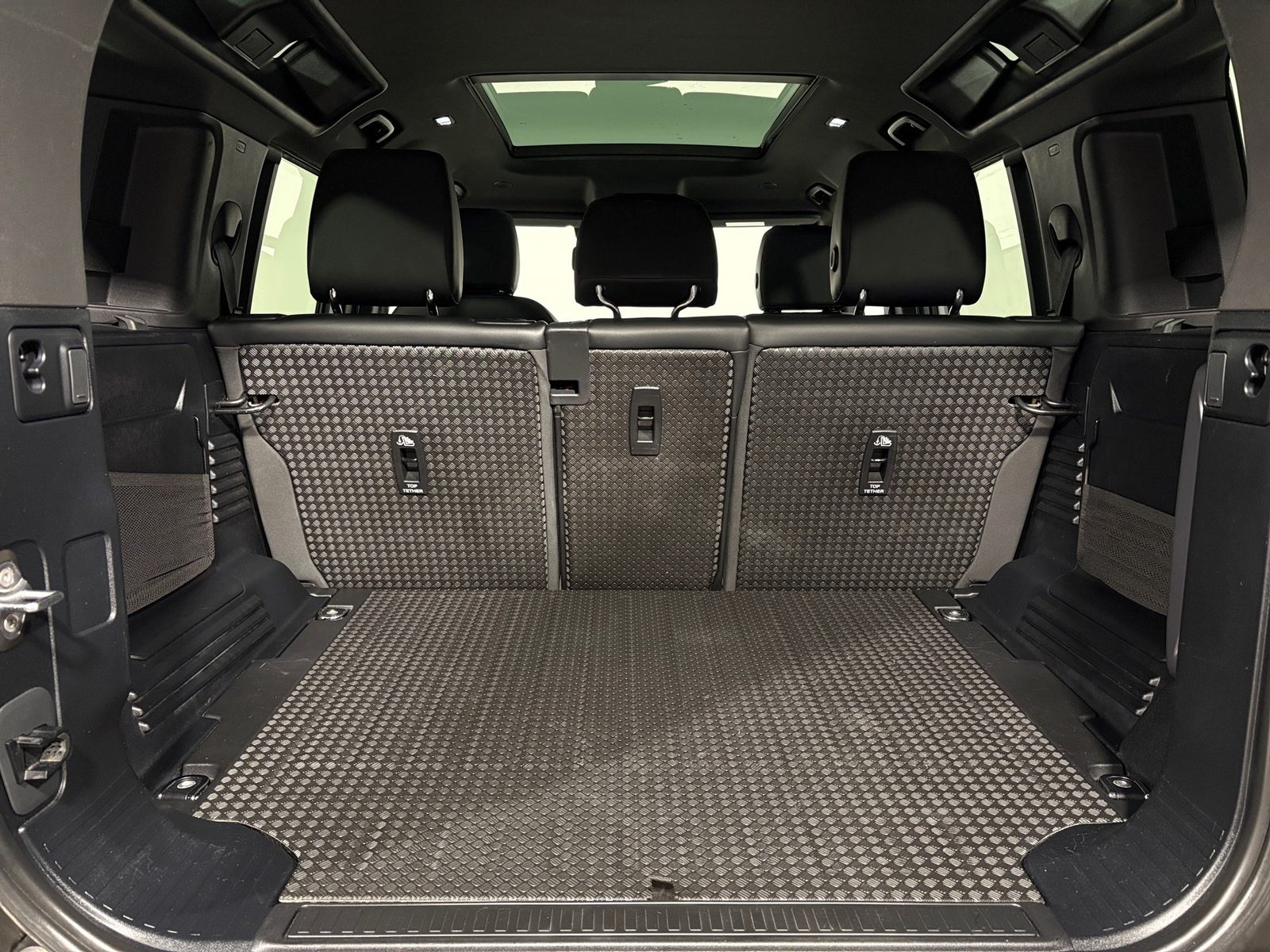2022 Land Rover Defender — fotografija 12