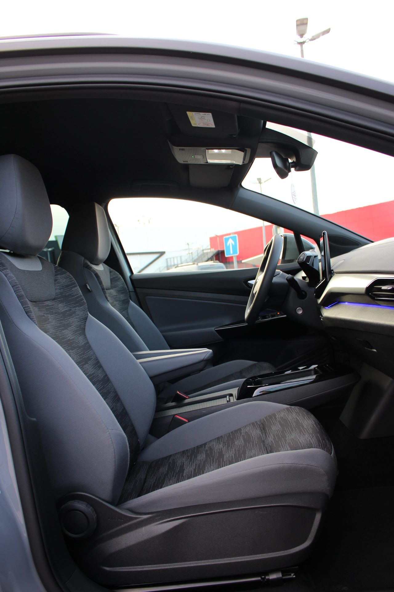 2022 Volkswagen ID.4 — fotografija 19