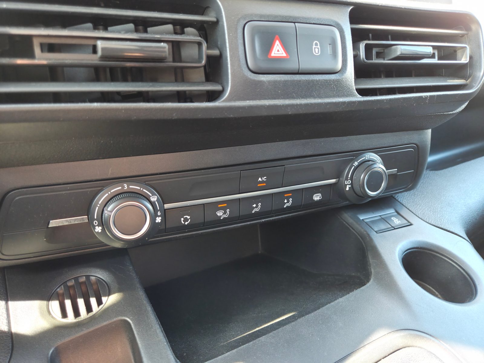 2020 Citroën Berlingo — fotografija 10