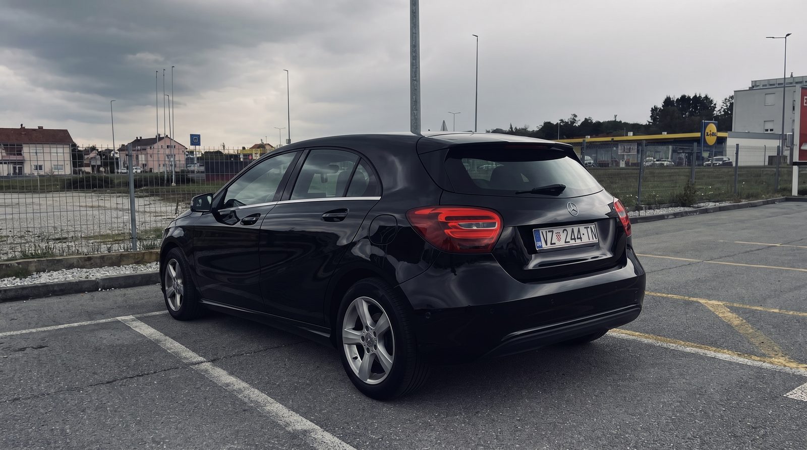 2017 Mercedes-Benz A-klasa — fotografija 6