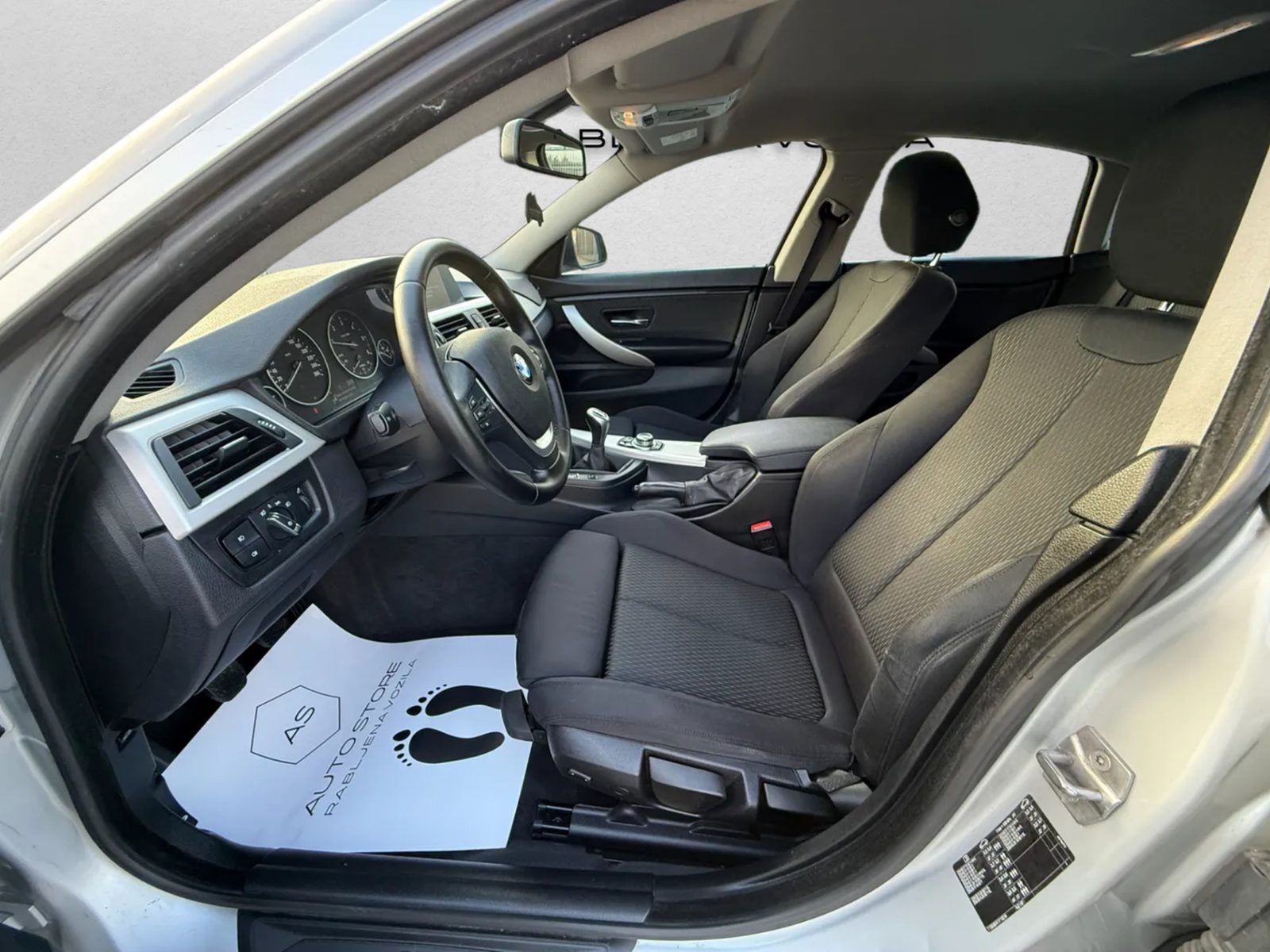 2017 BMW Serija 4 — fotografija 17