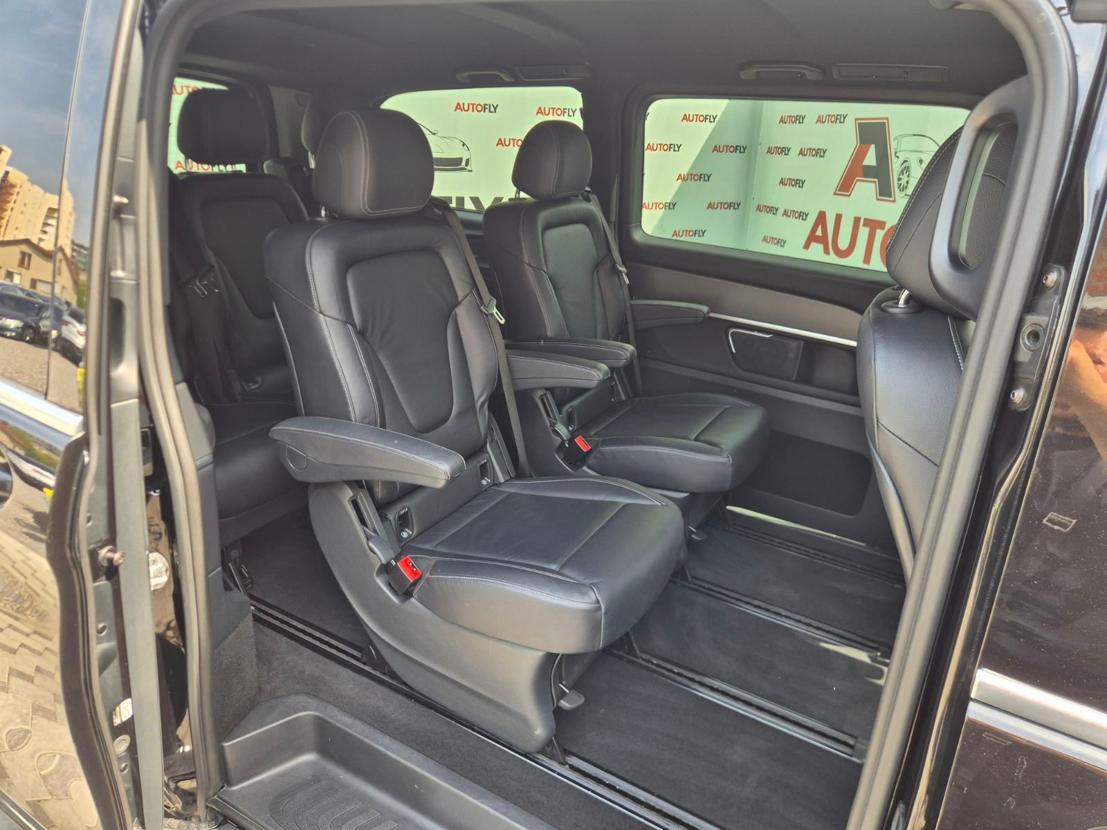 2017 Mercedes-Benz V-klasa — fotografija 15