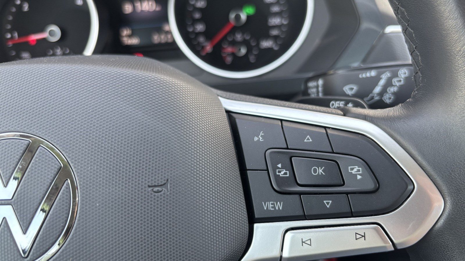 2023 Volkswagen Tiguan — fotografija 12