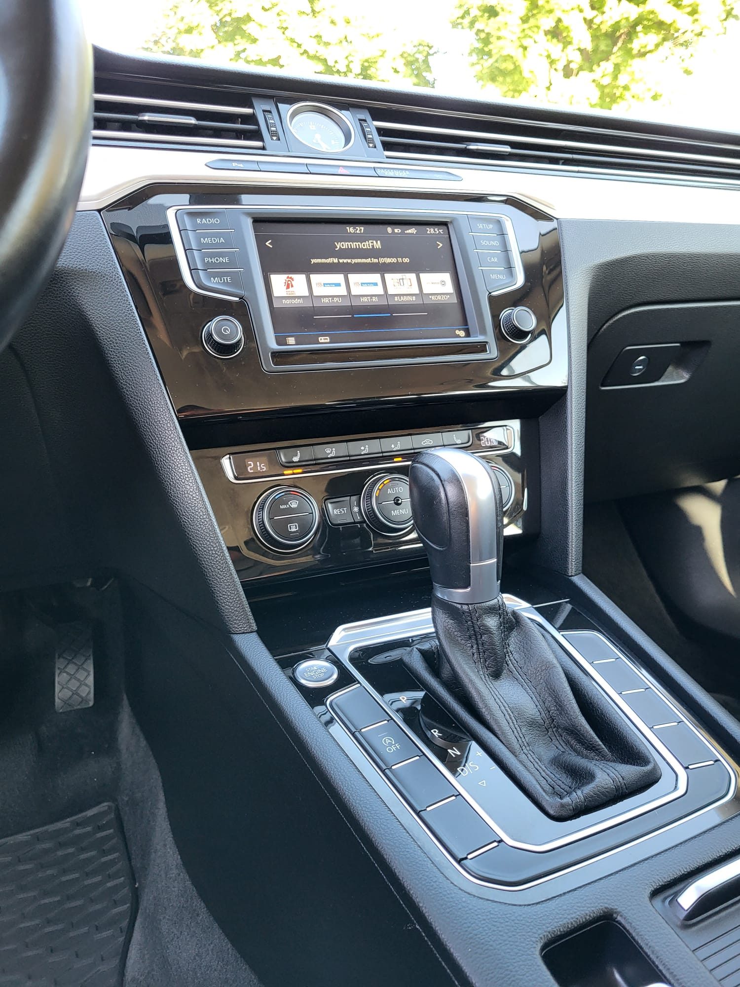 2017 Volkswagen Passat — fotografija 14