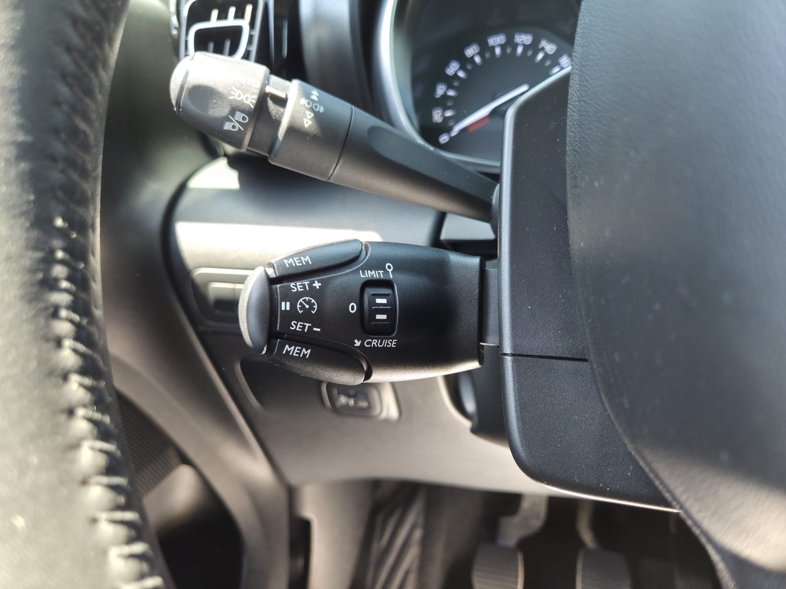 2023 Citroën C3 Aircross — fotografija 16