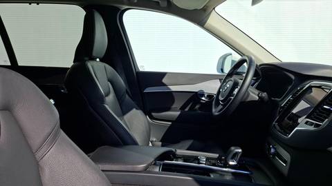 2023 Volvo XC90 — sličica 9