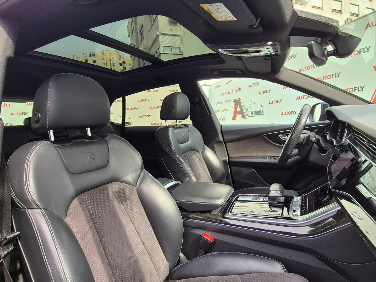 2018 Audi Q8 S line — fotografija 19