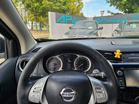 2017 Nissan Navara — sličica 15