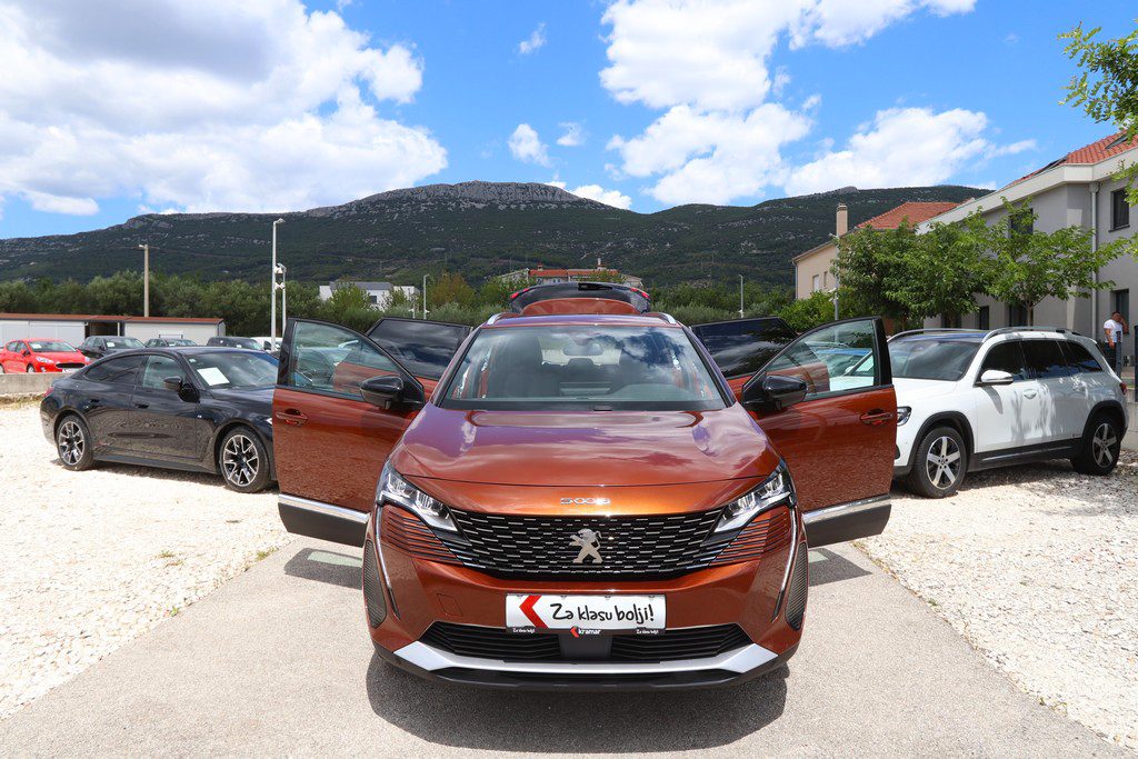 2023 Peugeot 5008 — fotografija 14