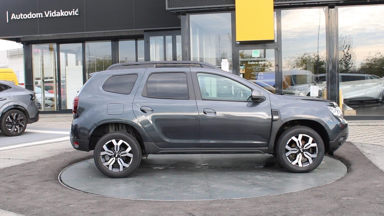 2023 Dacia Duster — fotografija 4