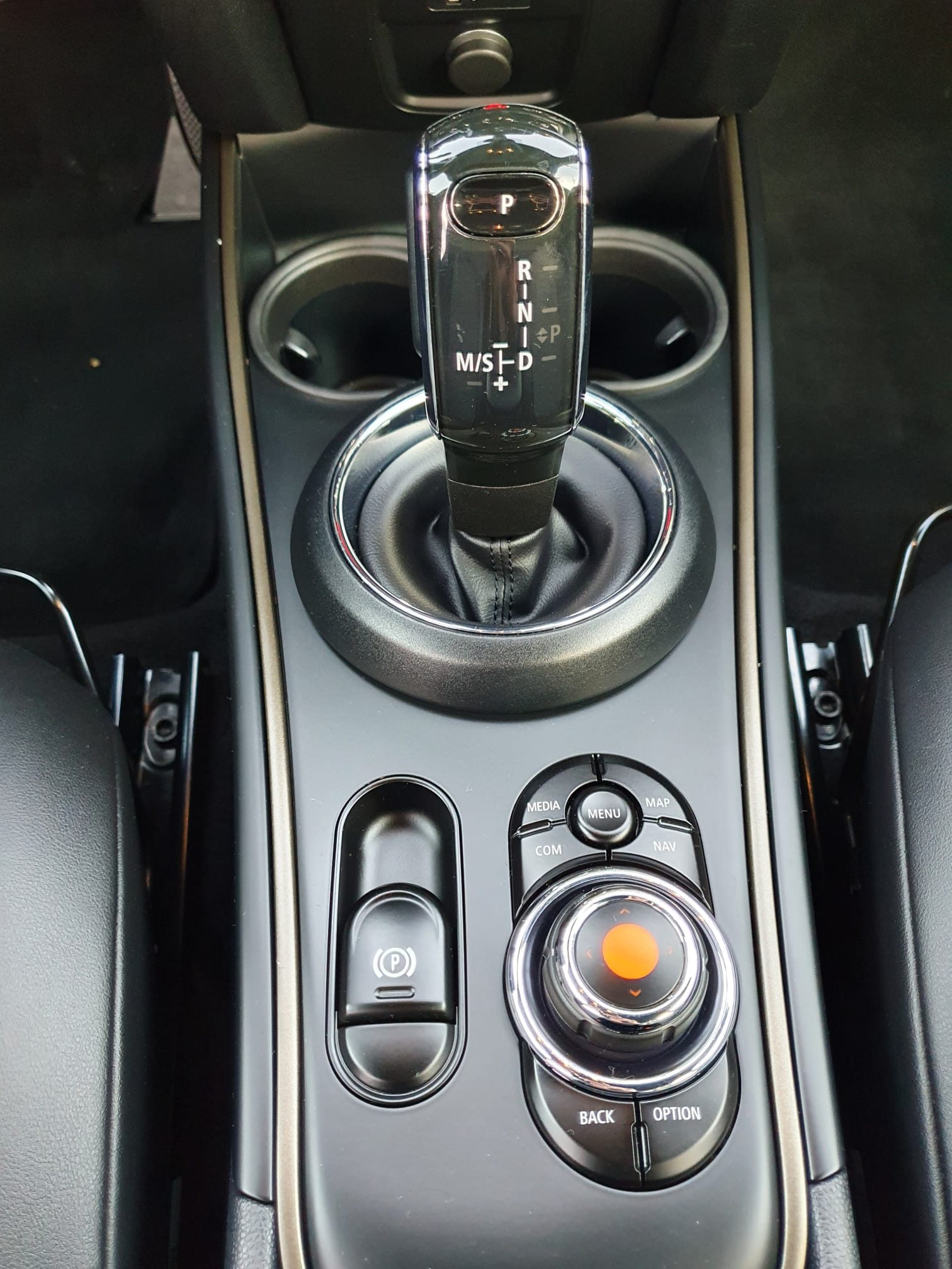 2019 Mini Countryman — fotografija 17