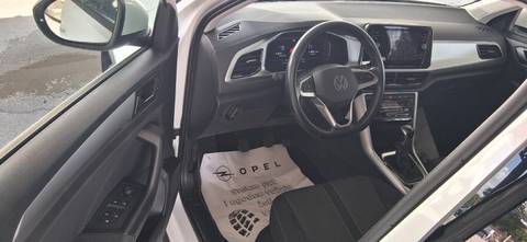 2023 Volkswagen T-Roc — sličica 4