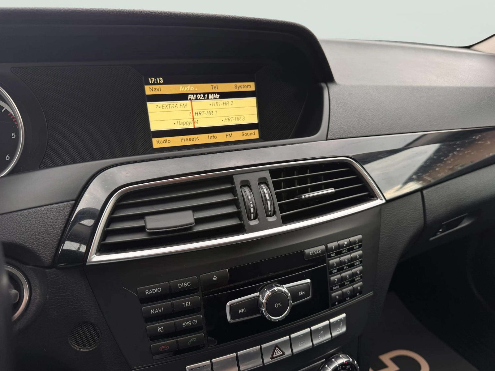 2011 Mercedes-Benz C-klasa — fotografija 13