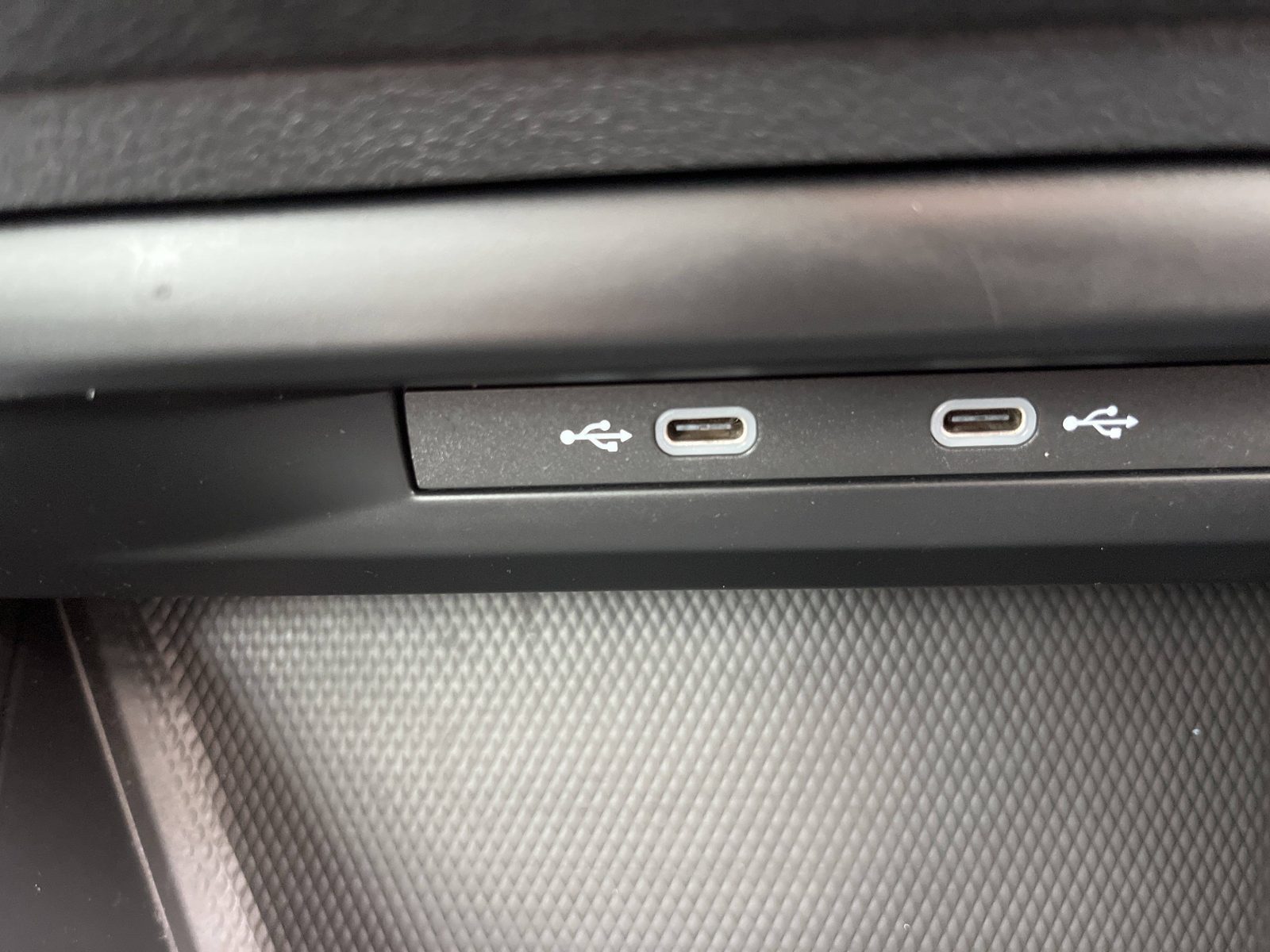 2024 Volkswagen Golf — fotografija 24