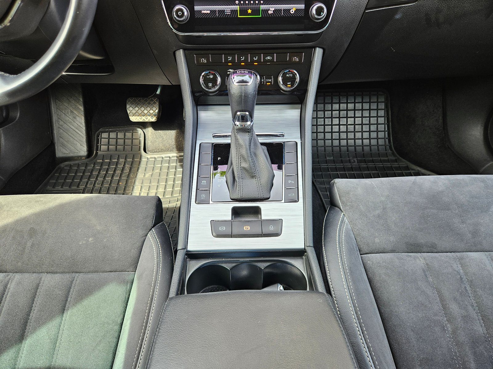 2022 Škoda Superb Combi — fotografija 19