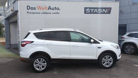 2017 Ford Kuga — sličica 4