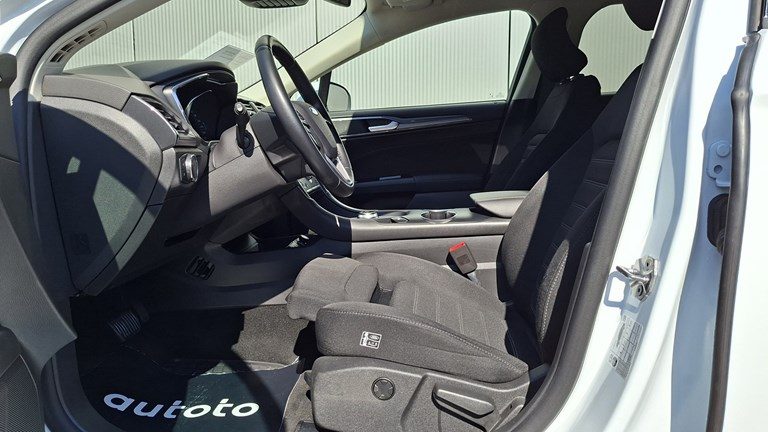 2022 Ford Mondeo — fotografija 6