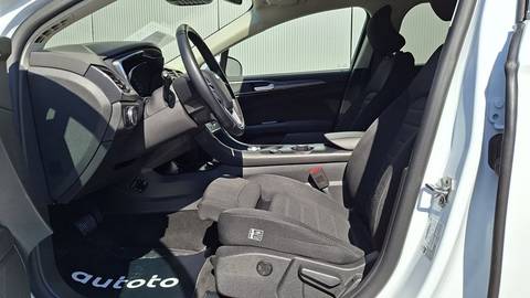 2022 Ford Mondeo — sličica 6
