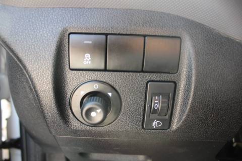 2017 Peugeot Partner — sličica 13