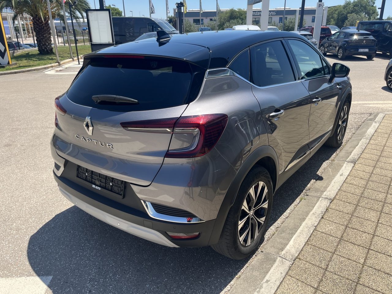 2024 Renault Captur — fotografija 6