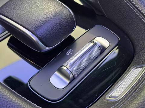 2021 Mercedes-Benz GLE — sličica 27