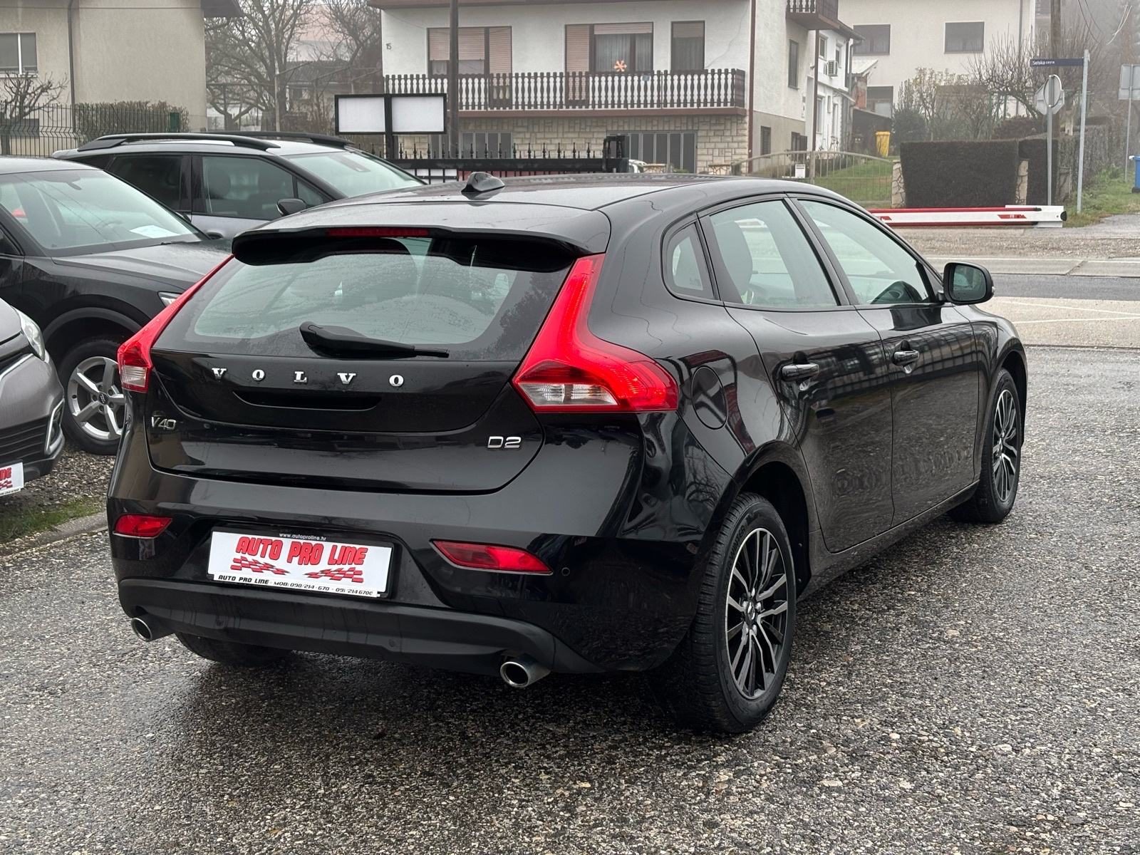 2019 Volvo V40 — fotografija 7