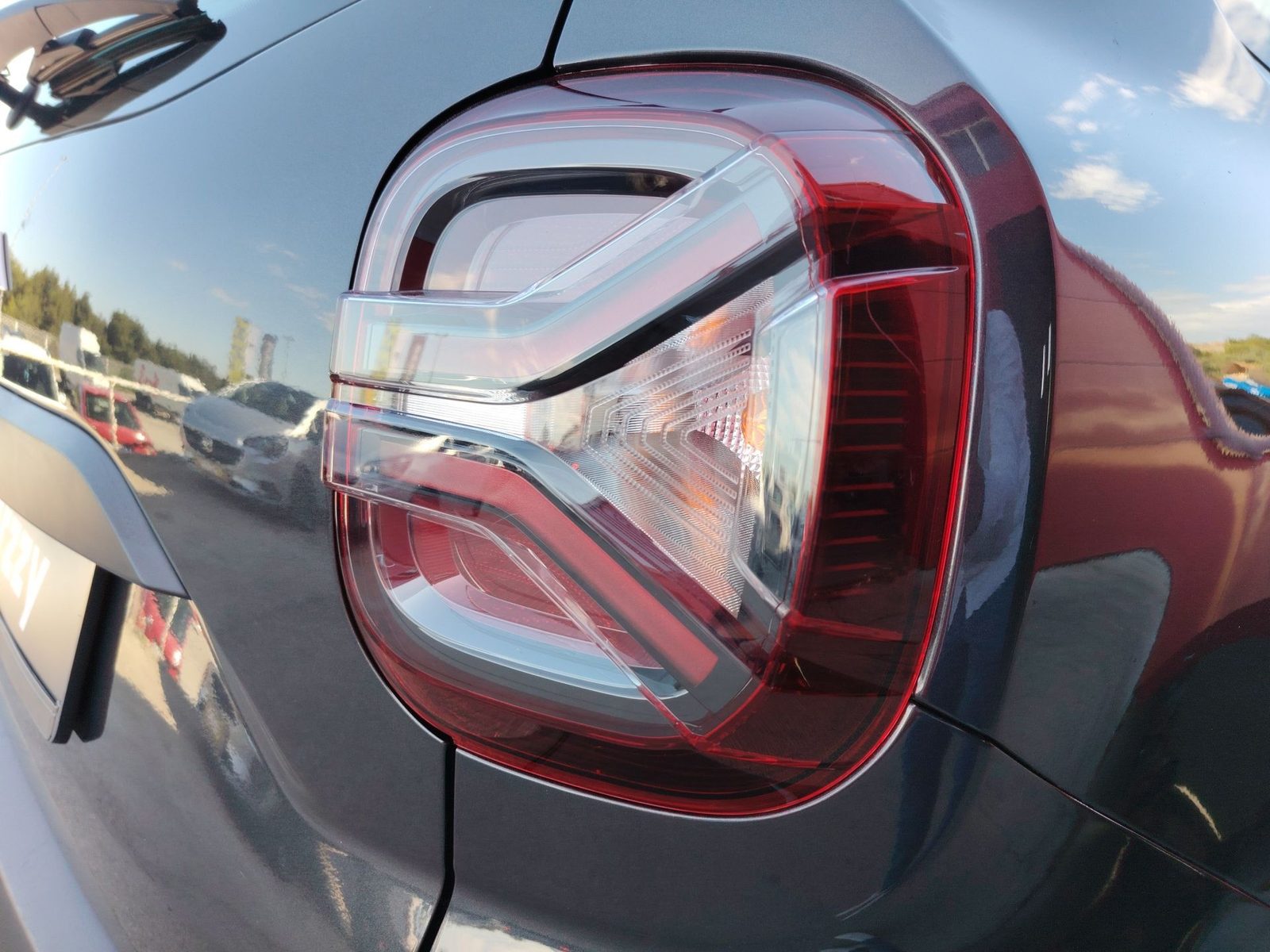 2023 Dacia Duster — fotografija 13