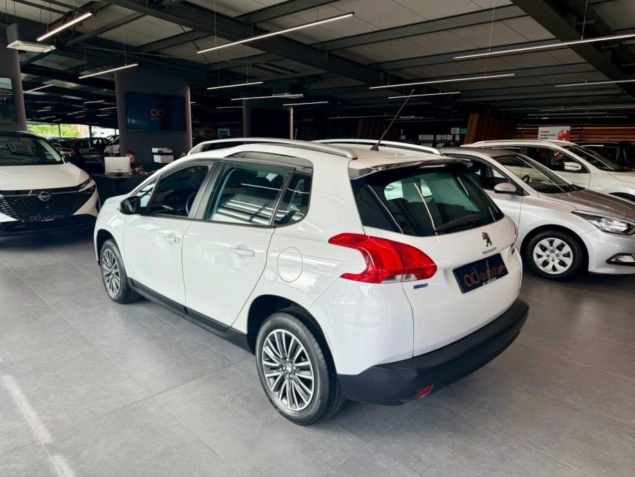 2016 Peugeot 2008 — fotografija 5