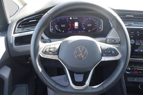 2025 Volkswagen Touran R-Line — sličica 15