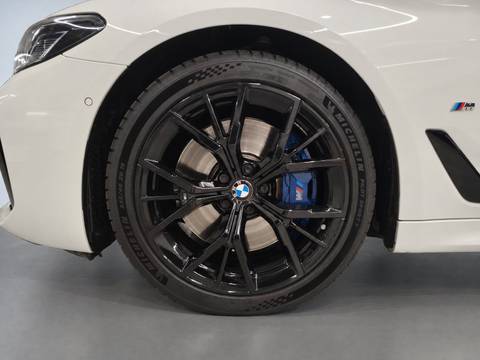 2021 BMW Serija 5 — sličica 11