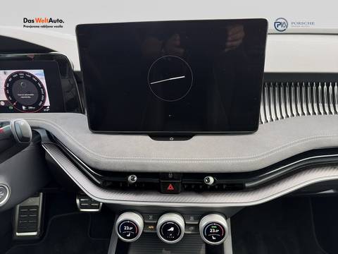 2026 Škoda Superb Combi Sportline — sličica 16