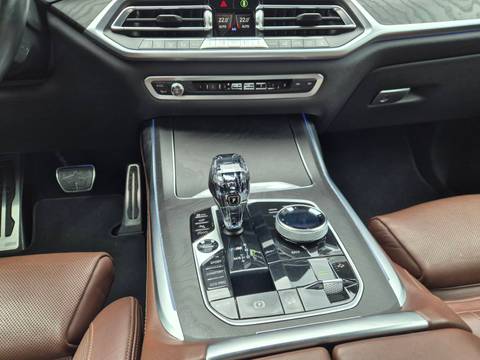 2019 BMW X7 — sličica 24