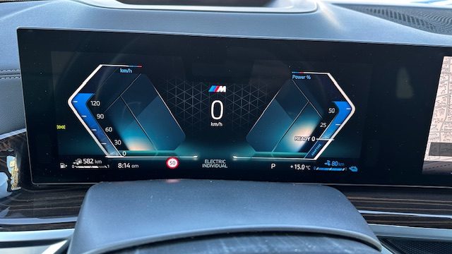 2025 BMW X5 — fotografija 15