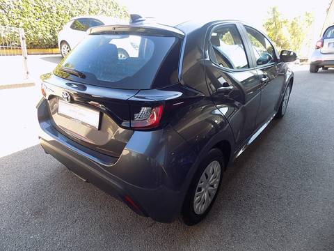 2022 Toyota Yaris — sličica 6