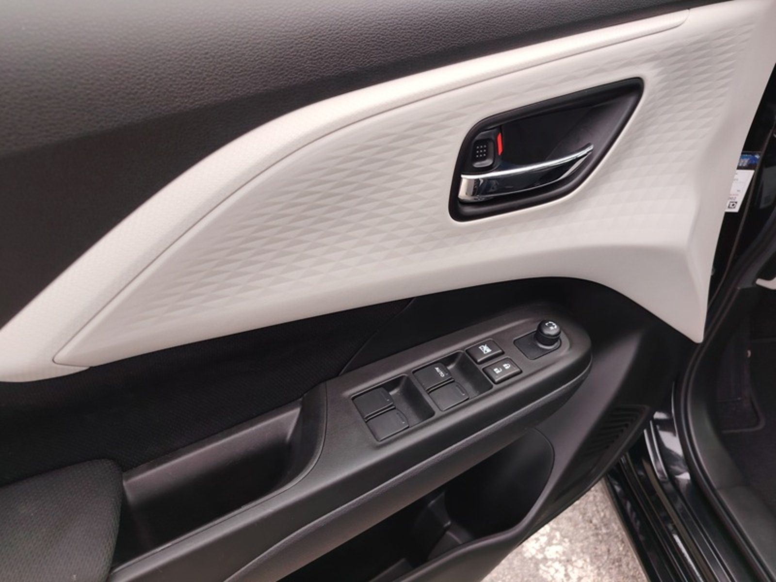 2026 Suzuki Swift — fotografija 11