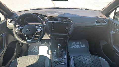 2022 Volkswagen Tiguan — sličica 11