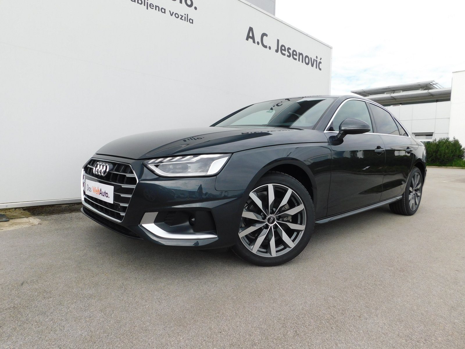 2023 Audi A4 S line — fotografija 7