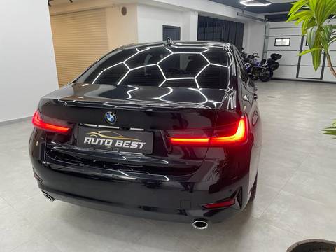 2021 BMW Serija 3 — sličica 7