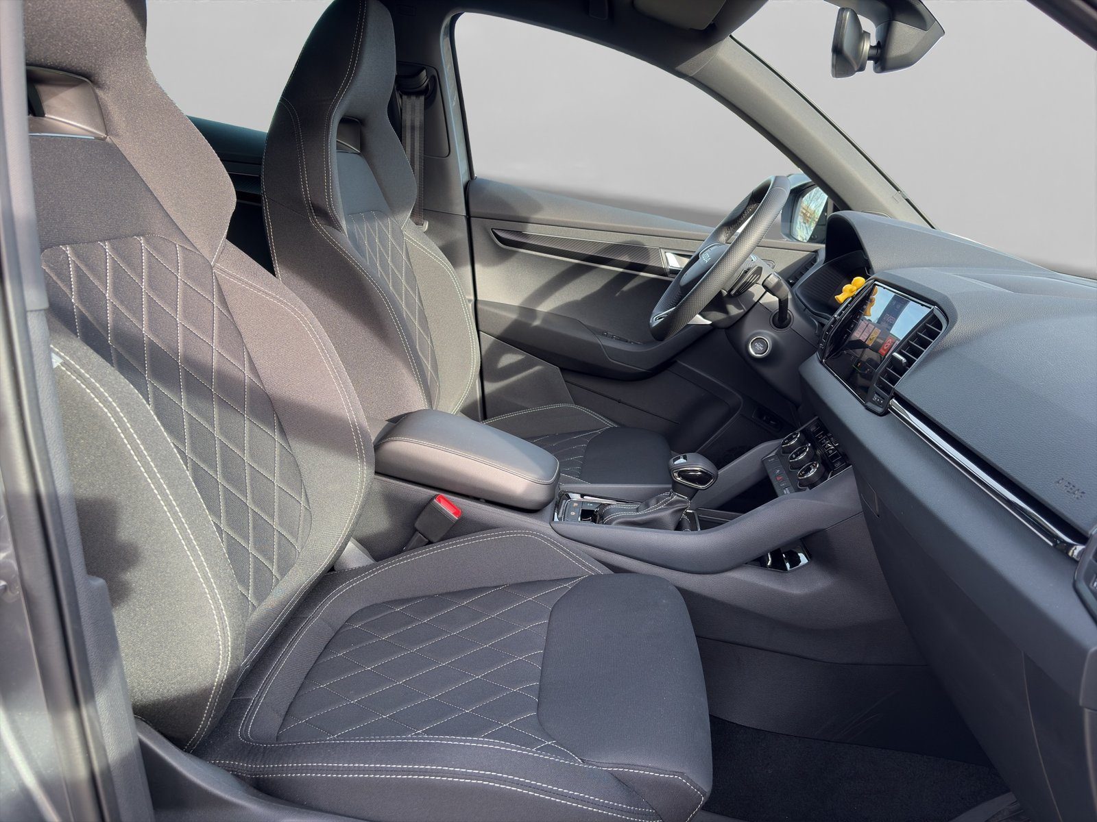 2025 Škoda Karoq — fotografija 15